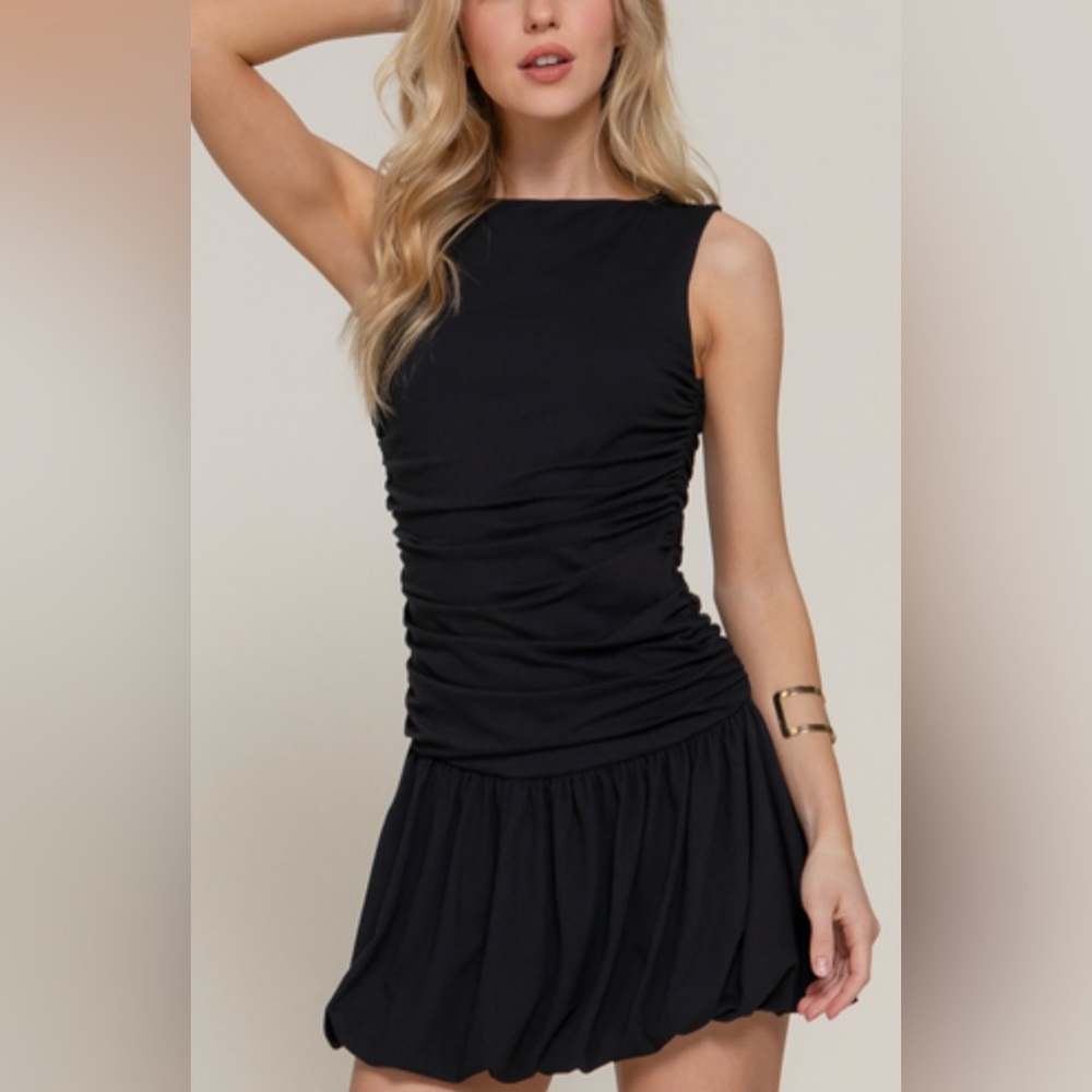 Chic Black Ruched Sleeveless Dress